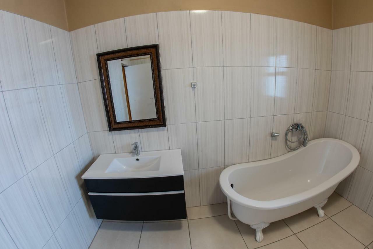 Meransha Self Catering Cc 鲸湾港 外观 照片