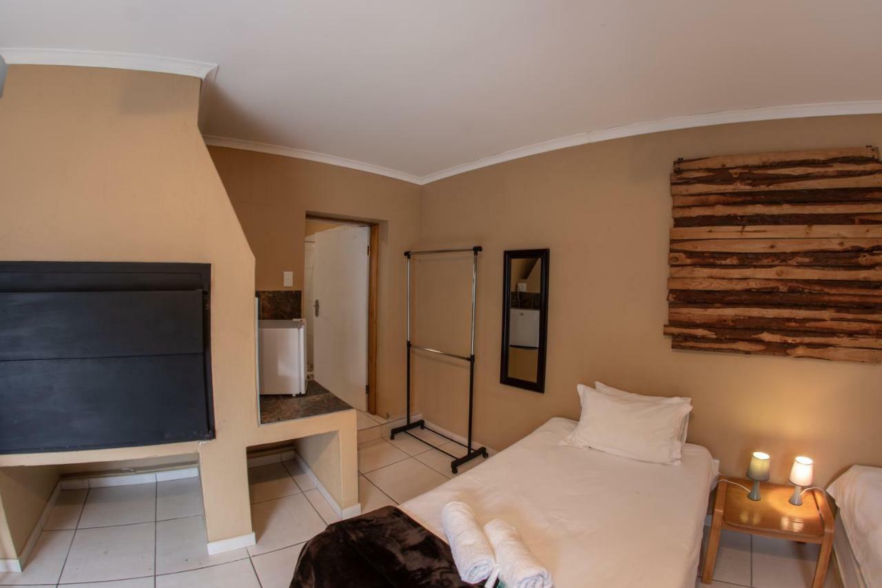 Meransha Self Catering Cc 鲸湾港 外观 照片