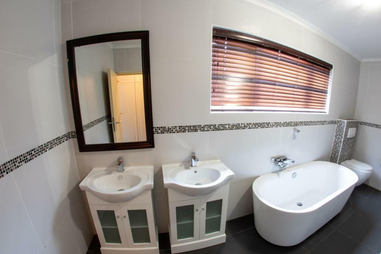 Meransha Self Catering Cc 鲸湾港 外观 照片