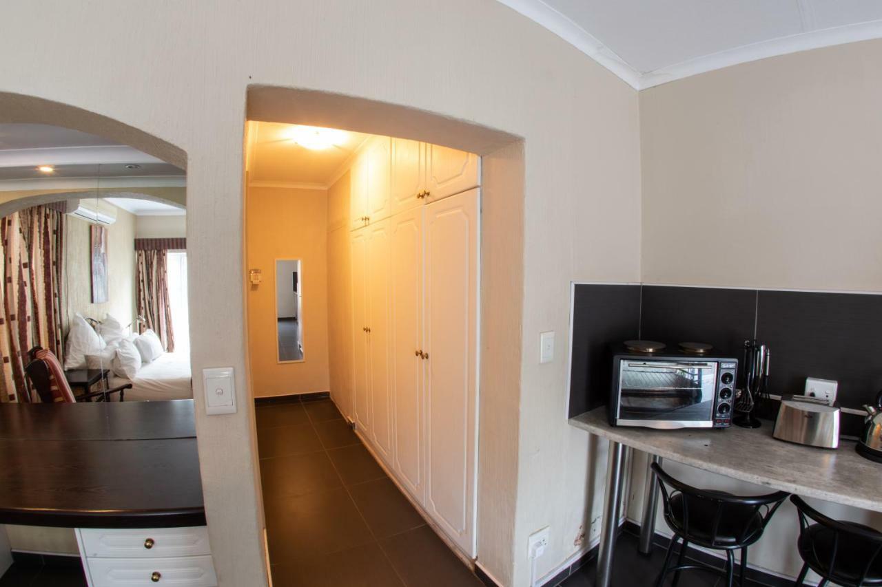 Meransha Self Catering Cc 鲸湾港 外观 照片