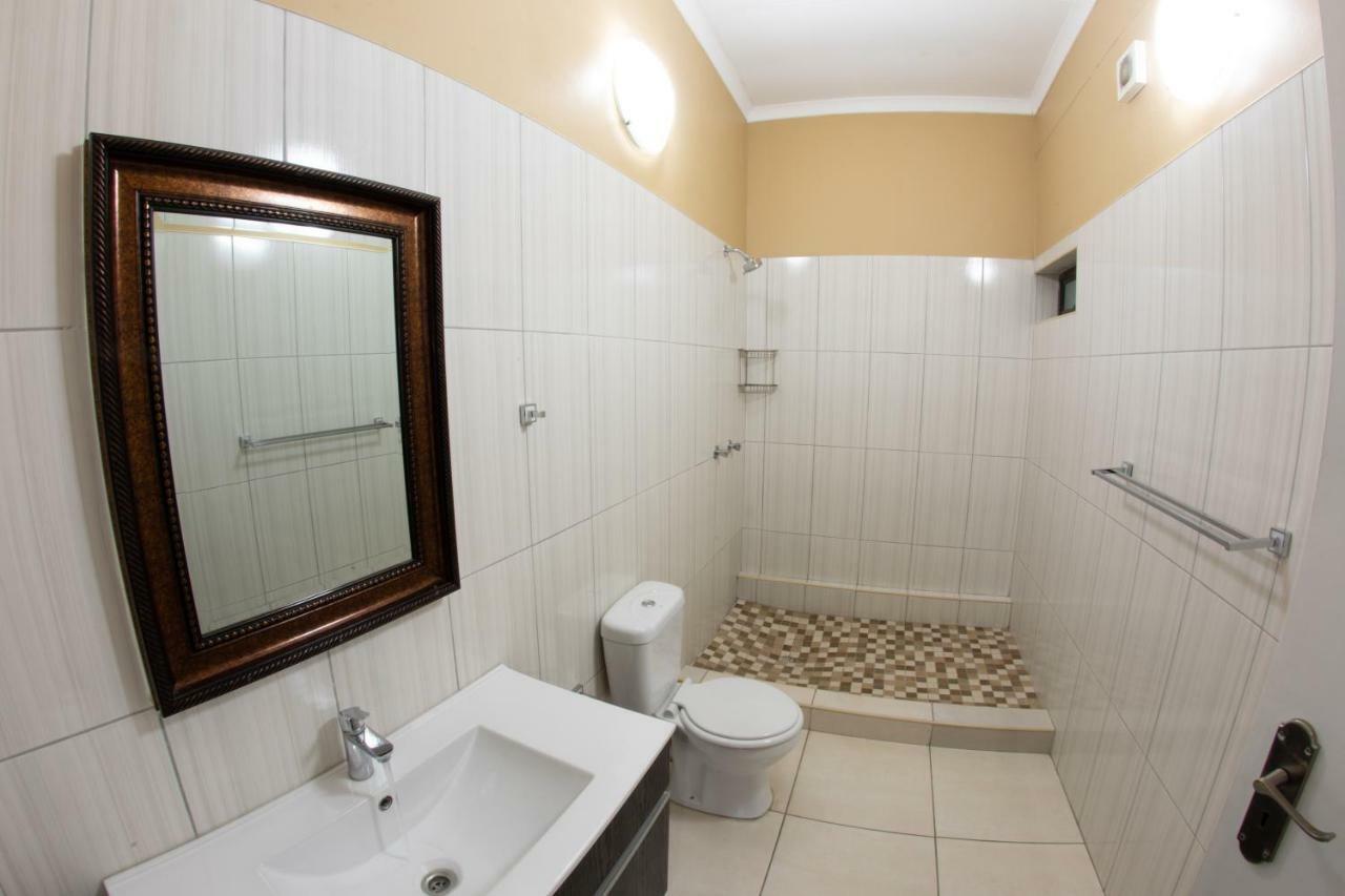 Meransha Self Catering Cc 鲸湾港 外观 照片