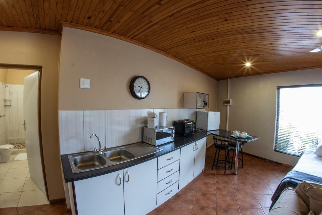 Meransha Self Catering Cc 鲸湾港 外观 照片